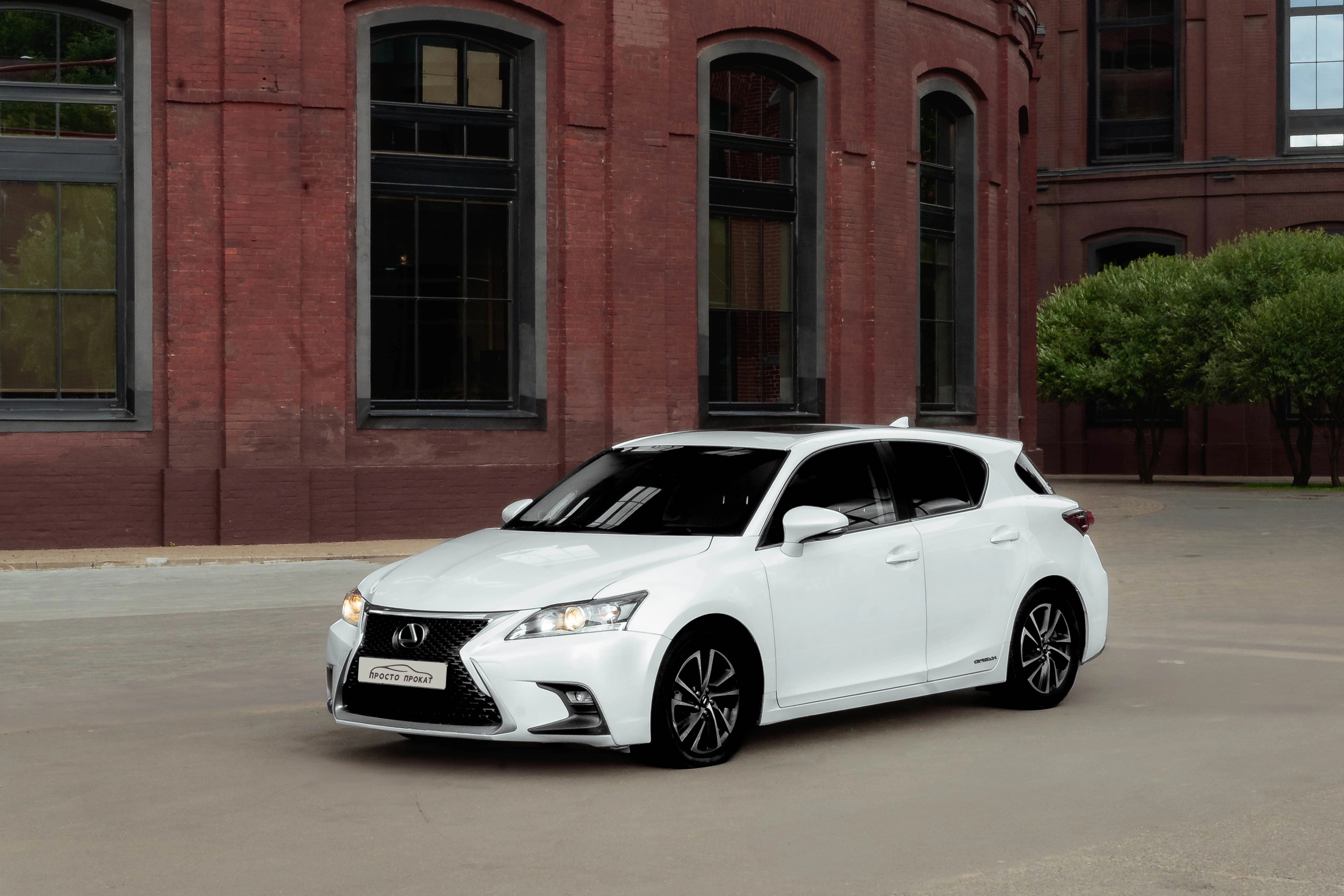 Lexus CT200H_0