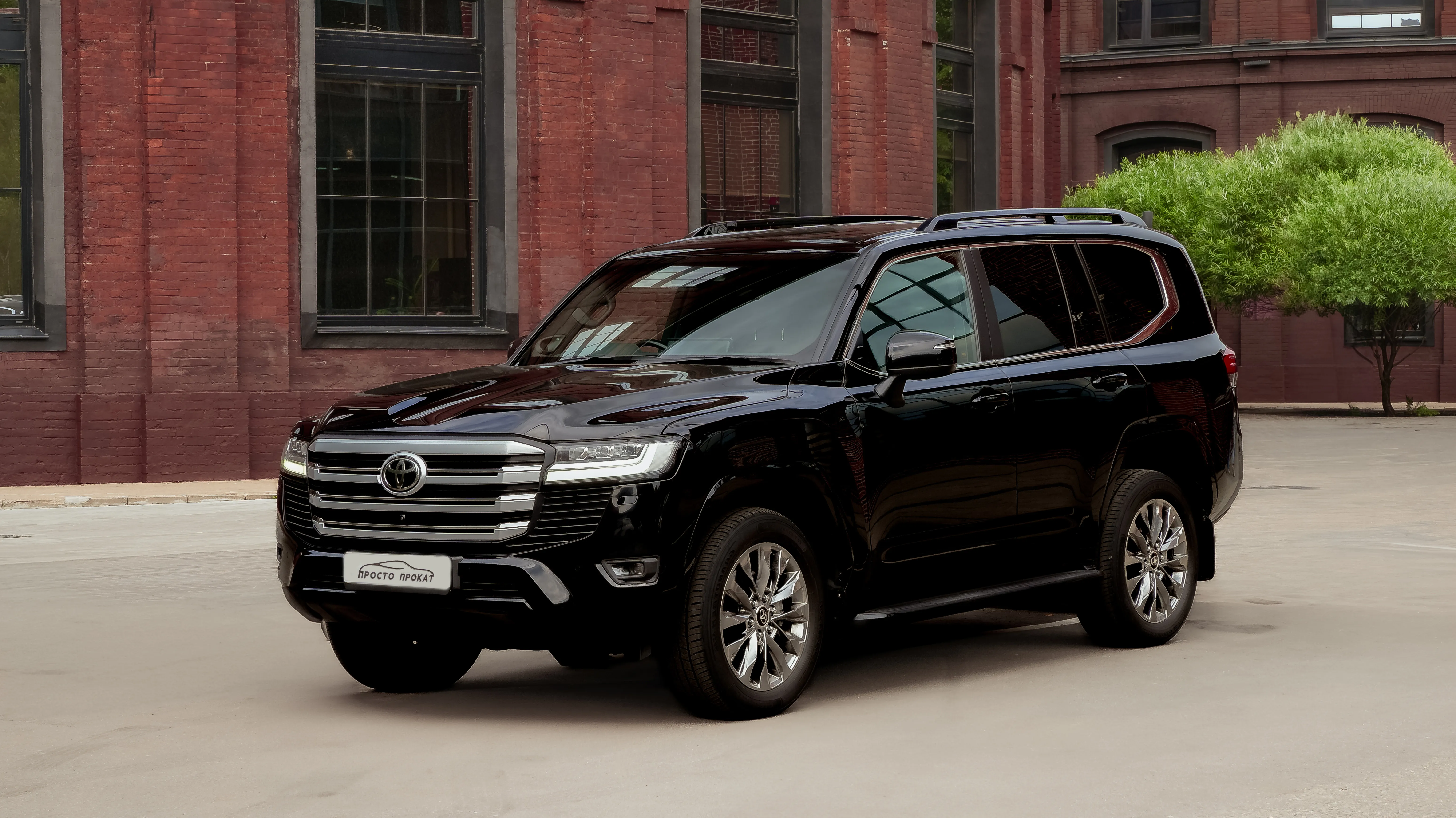 Toyota Land Cruiser 300_1