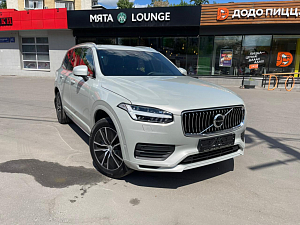 Volvo XC 90_0