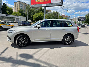 Volvo XC 90_3