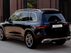 Mercedes GLB 250 4MATIC_1