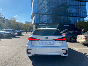 Lexus CT200H_3