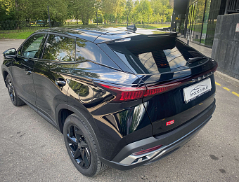 Omoda C5 Black_3