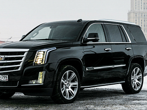 Cadillac Escalade IV_0