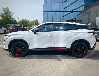 Omoda C5 White_2