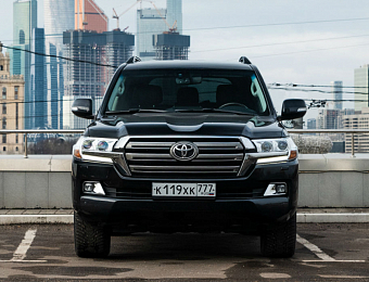 Toyota Land Cruiser 200, 2017, бензин_2
