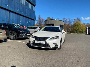 Lexus CT200H_1