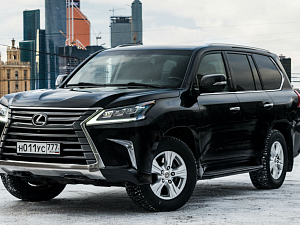Lexus LX 450d_0