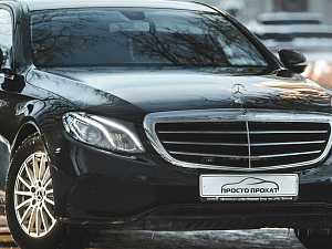 Mercedes-Benz E200d W213_1