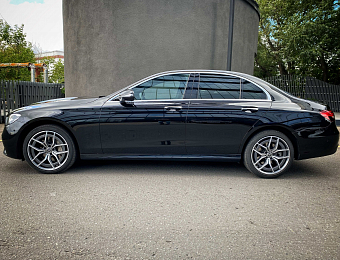Mercedes-Benz E350d_1