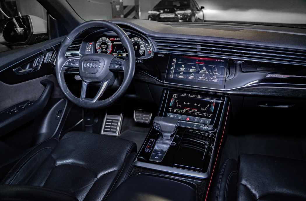 Аренда Audi Q8 в Москве - прокат без залога