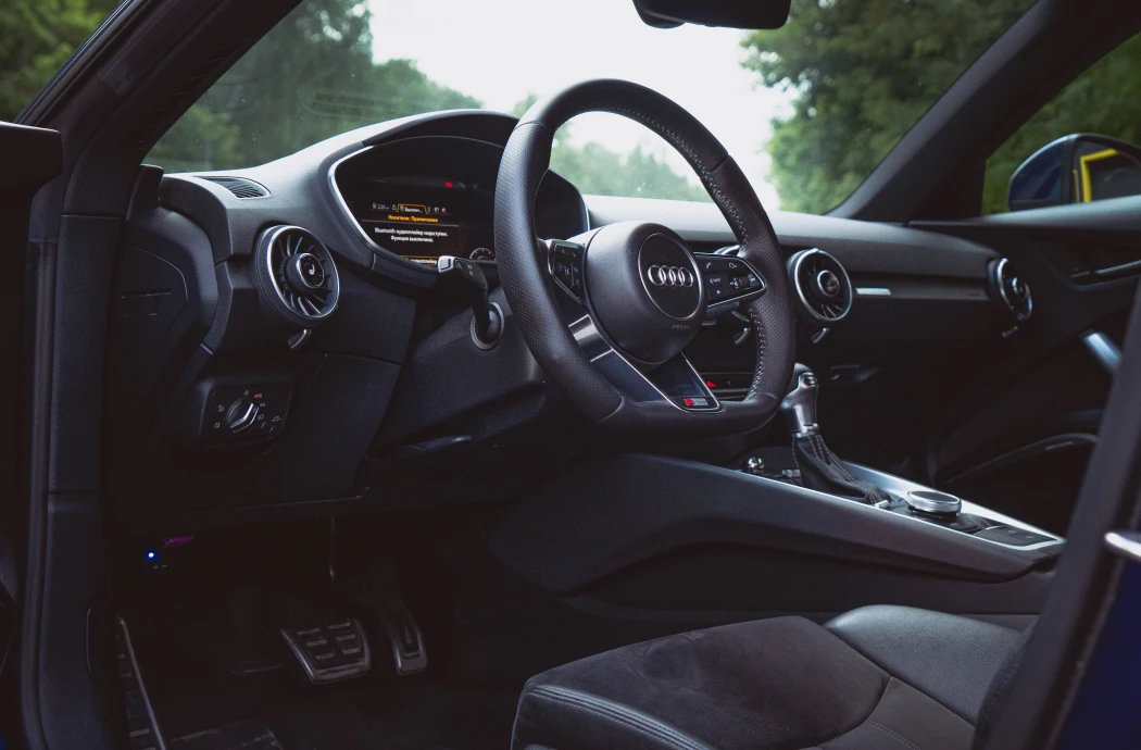 Аренда Audi TT 8S