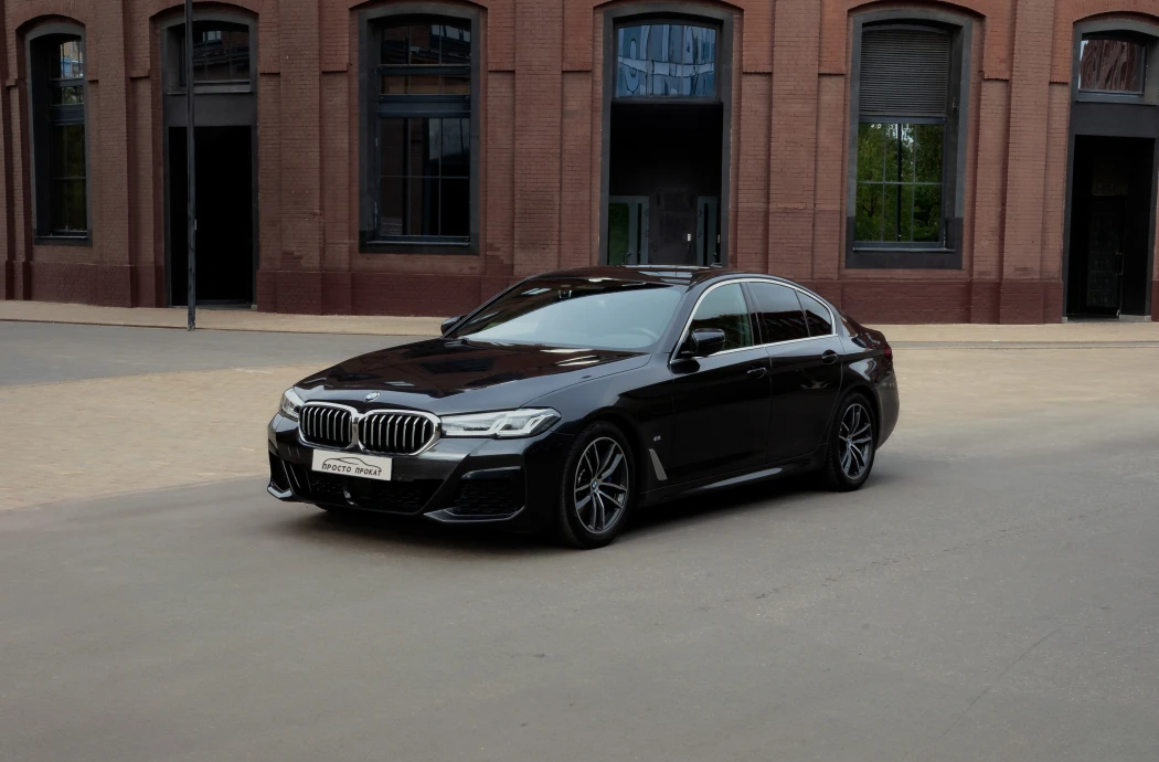 Аренда BMW 520i