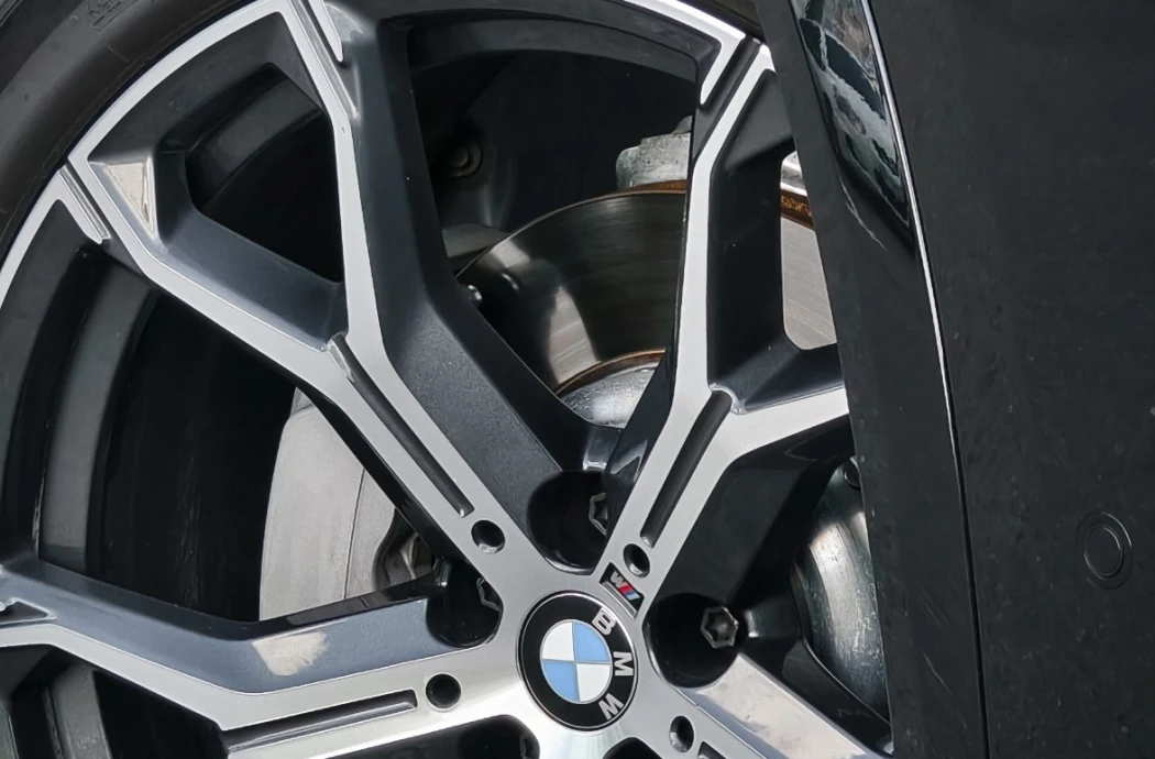 Аренда BMW X5  X-DRIVE 30LI