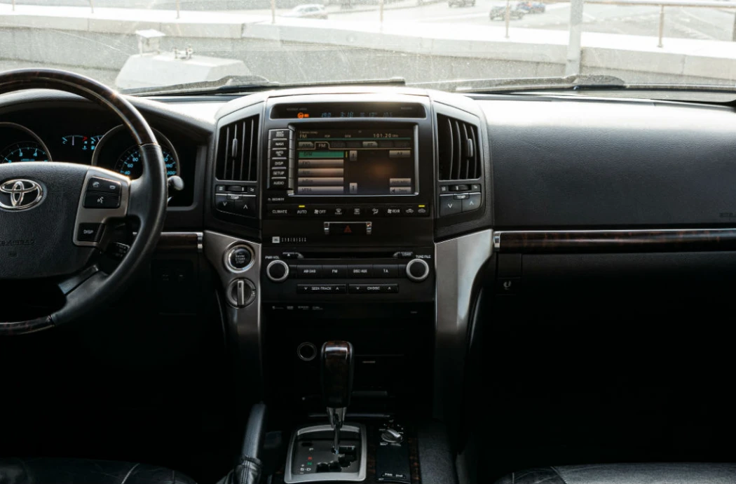 Аренда Лэнд Крузер 200