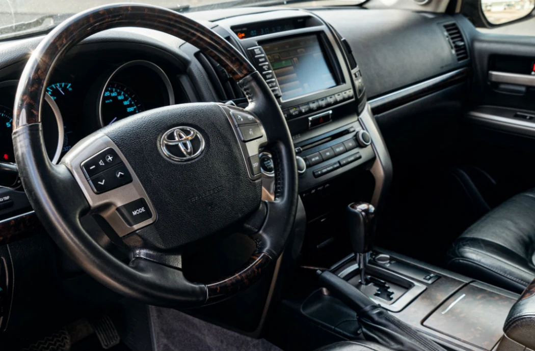 Аренда Лэнд Крузер 200