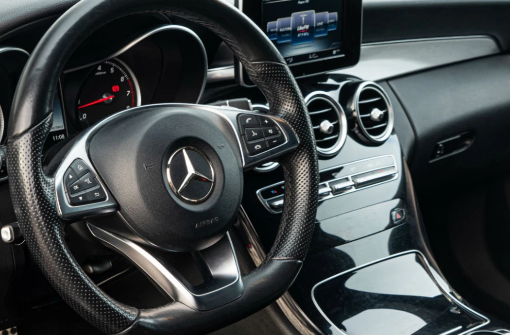 Аренда Mercedes Benz С180 AMG в Москве