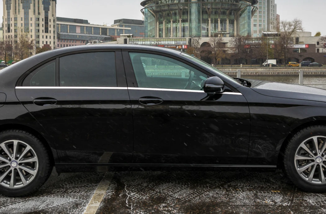 Аренда Мерседес Е220