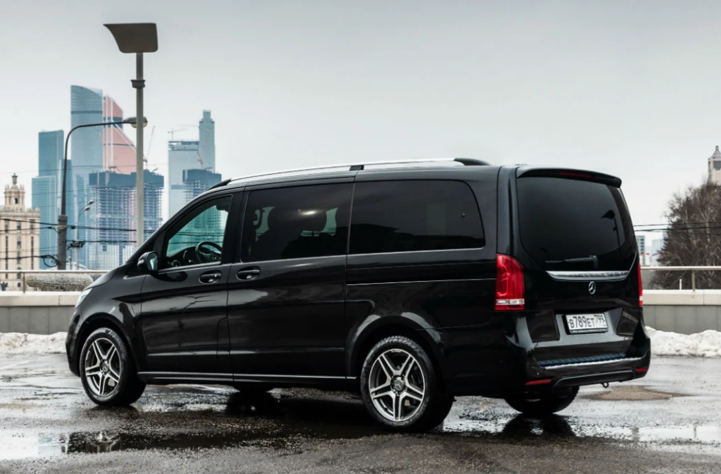 Аренда Mercedes-Benz V220D 4matic AMG