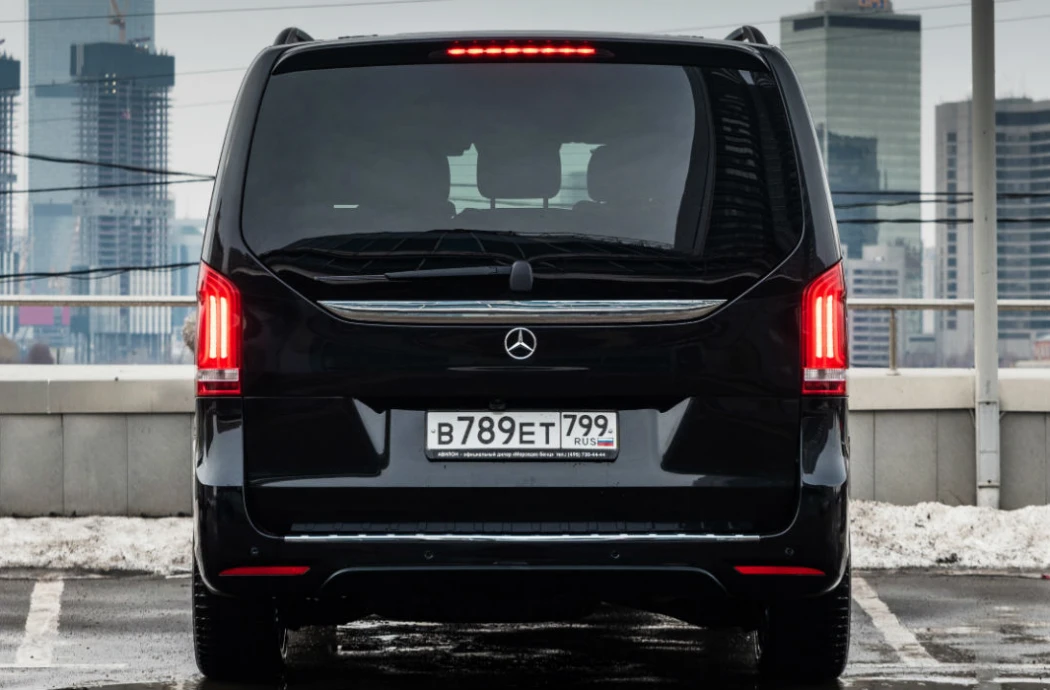 Аренда Mercedes-Benz V220D 4matic AMG