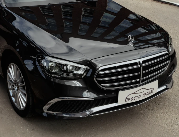 Mercedes E220_2