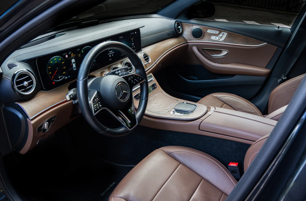 Аренда Mercedes Benz Е220