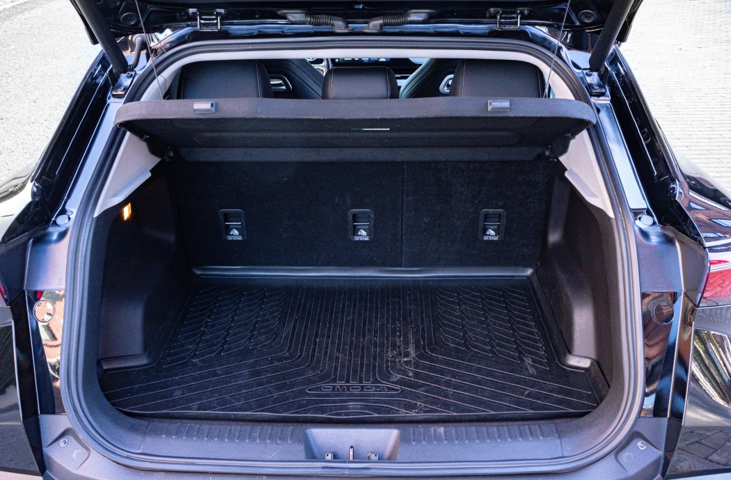 Аренда Omoda C5 Black