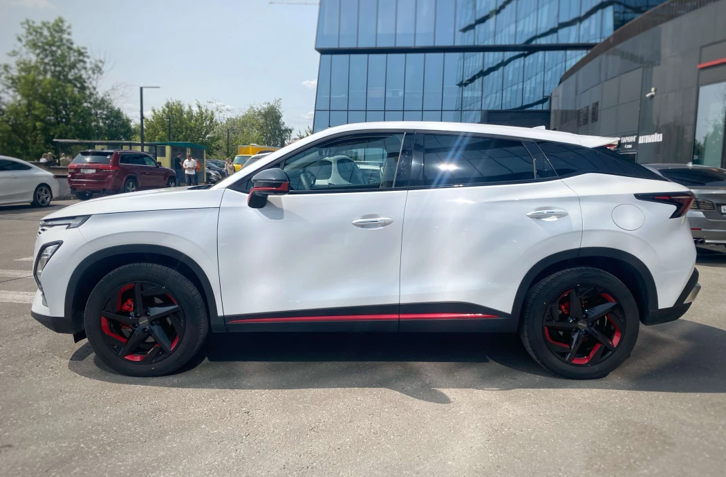 Аренда Omoda C5 White