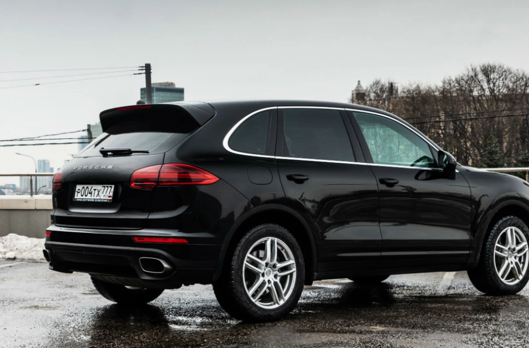 Аренда Porsche Cayenne 2 958 (черный)