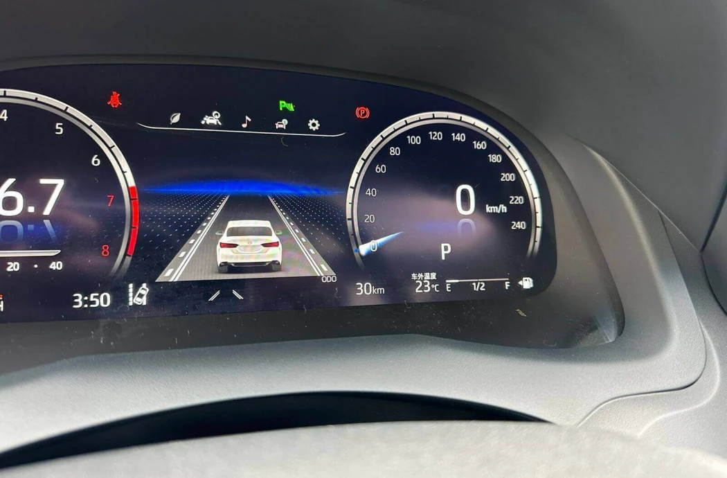 Аренда Toyota Camry 2023