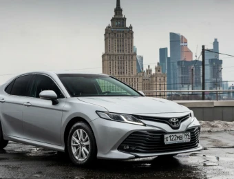 Toyota Camry _0