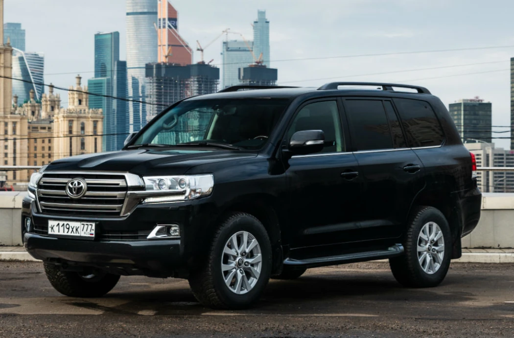 Аренда Тойота Лэнд Крузер 200 2017 Рестайлинг