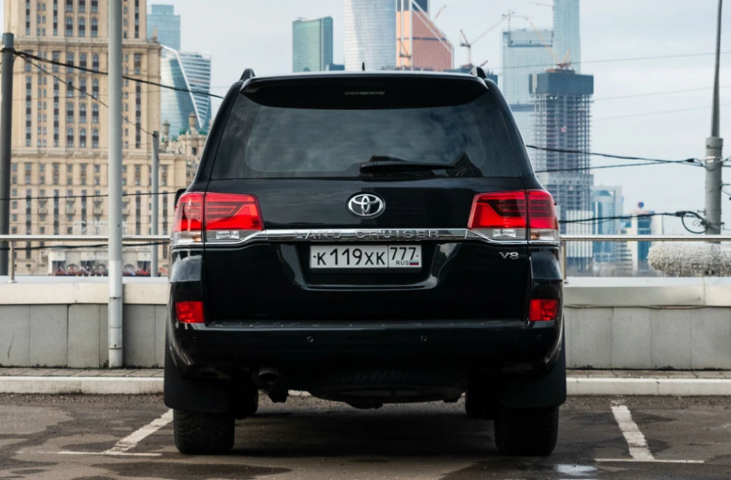 Аренда Тойота Лэнд Крузер 200 2017 Рестайлинг