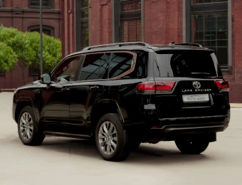 Toyota Land Cruiser 300_1