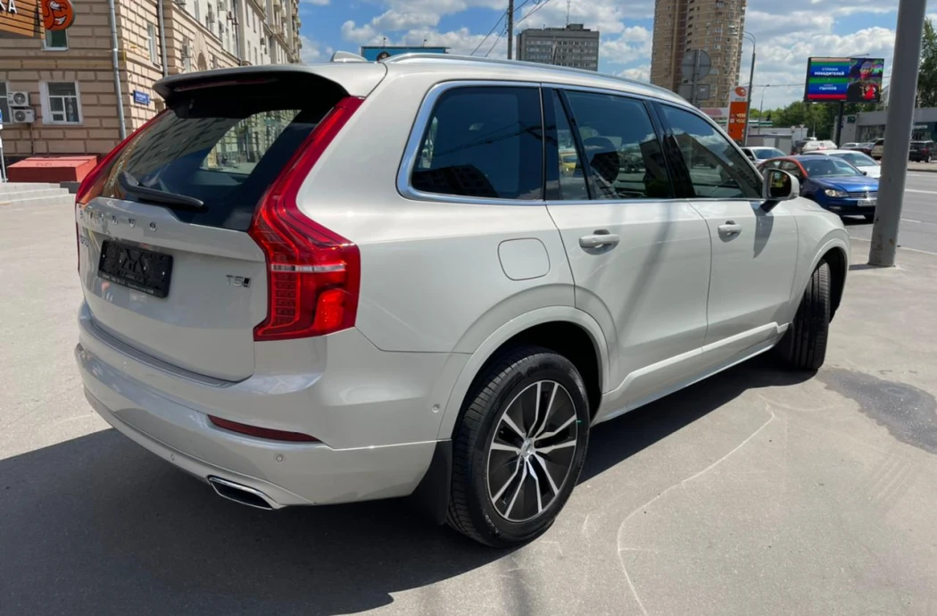 Аренда Volvo XC 90