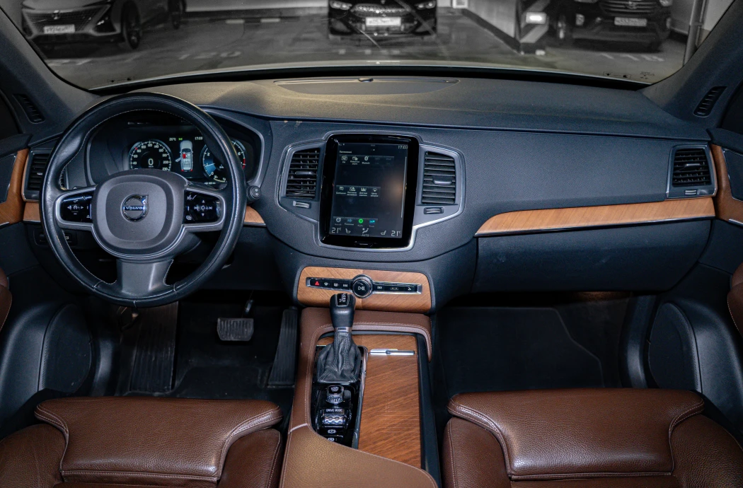 Аренда Volvo XC 90