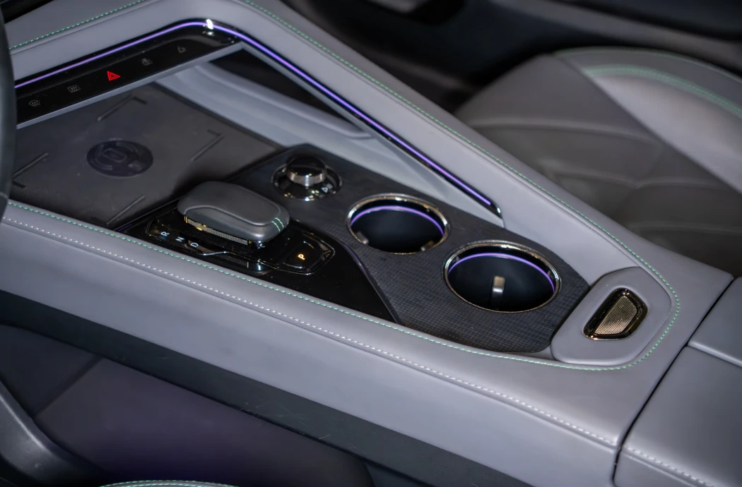 Аренда Zeekr 001 Grey 